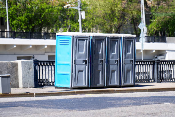 Best Construction site porta potty rental  in Horton, KS